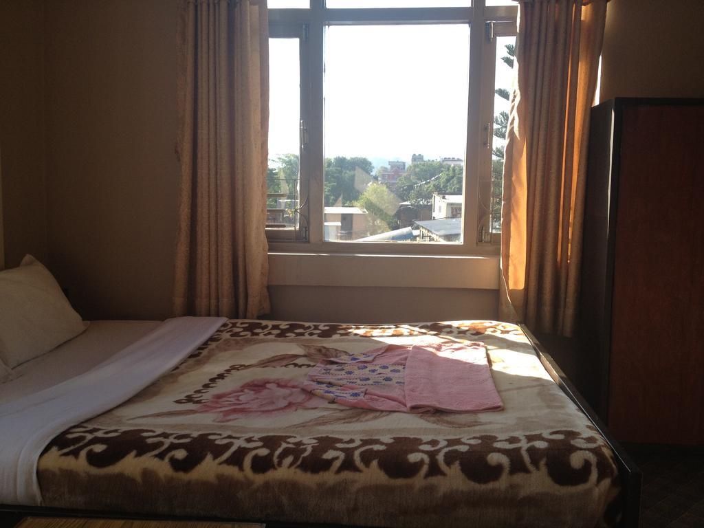 Hotel Aagaman Kathmandu Bagian luar foto