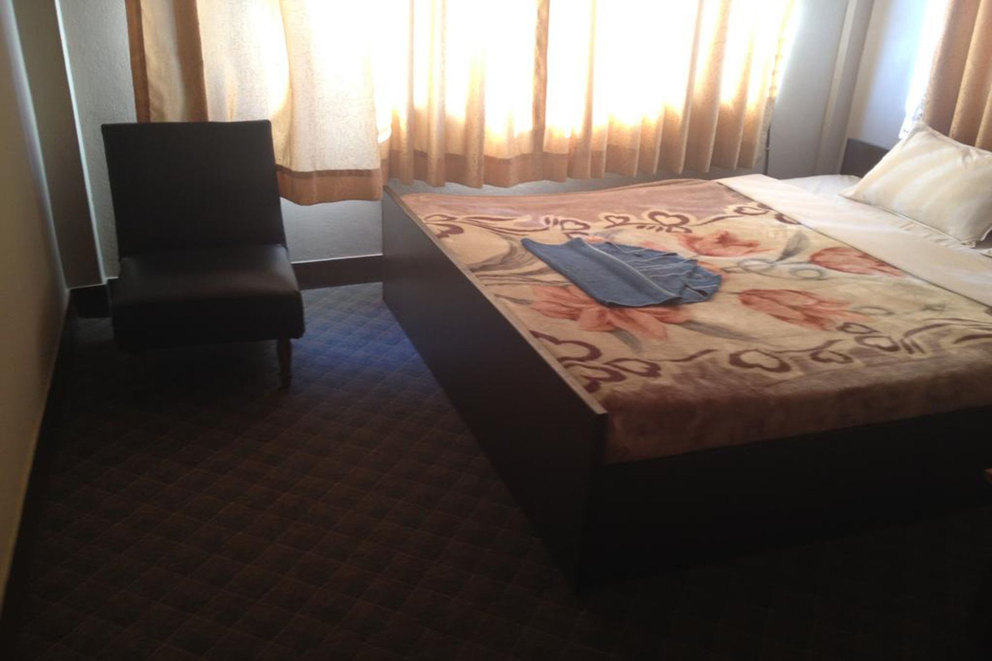 Hotel Aagaman Kathmandu Bagian luar foto