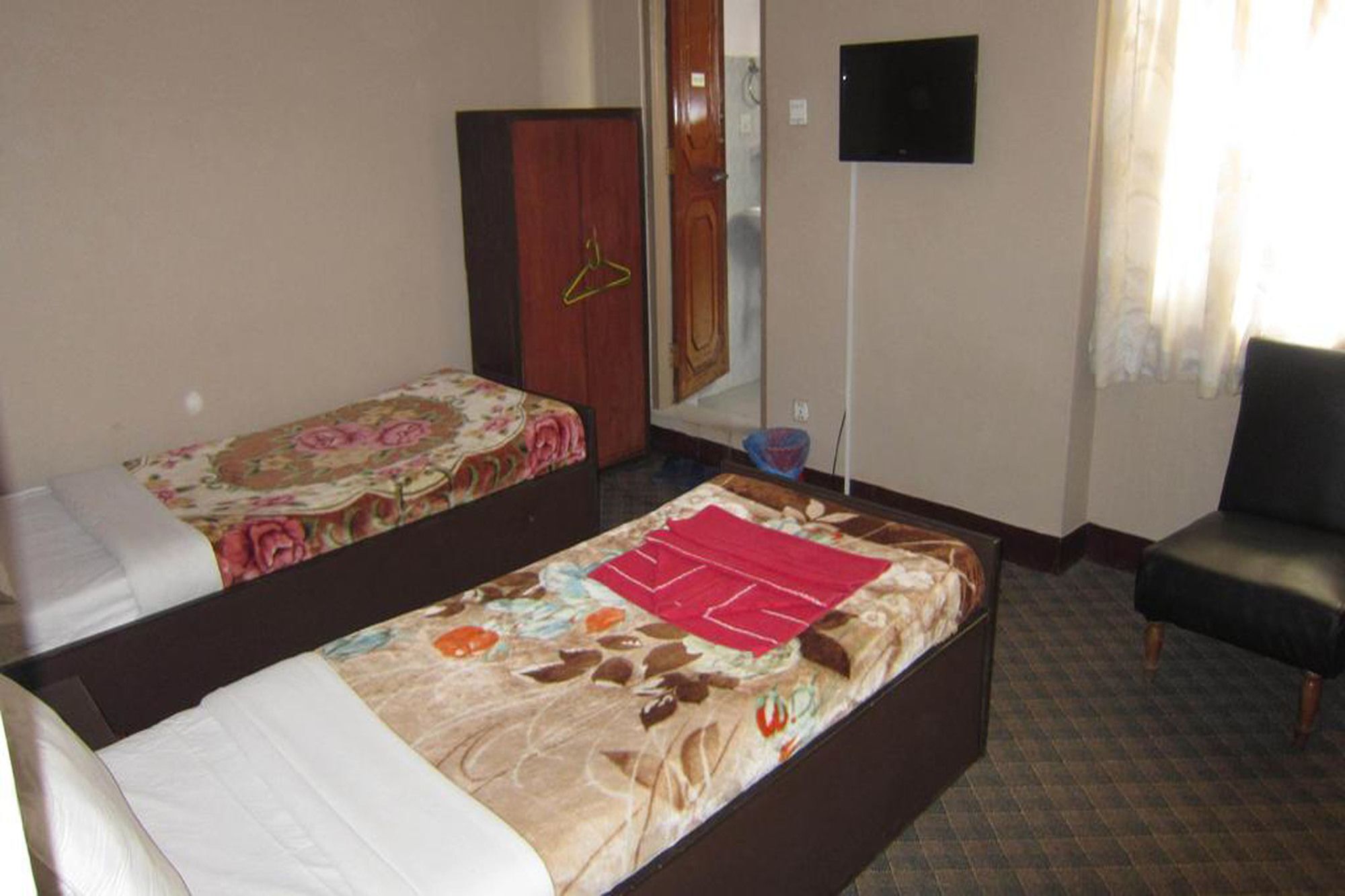 Hotel Aagaman Kathmandu Bagian luar foto