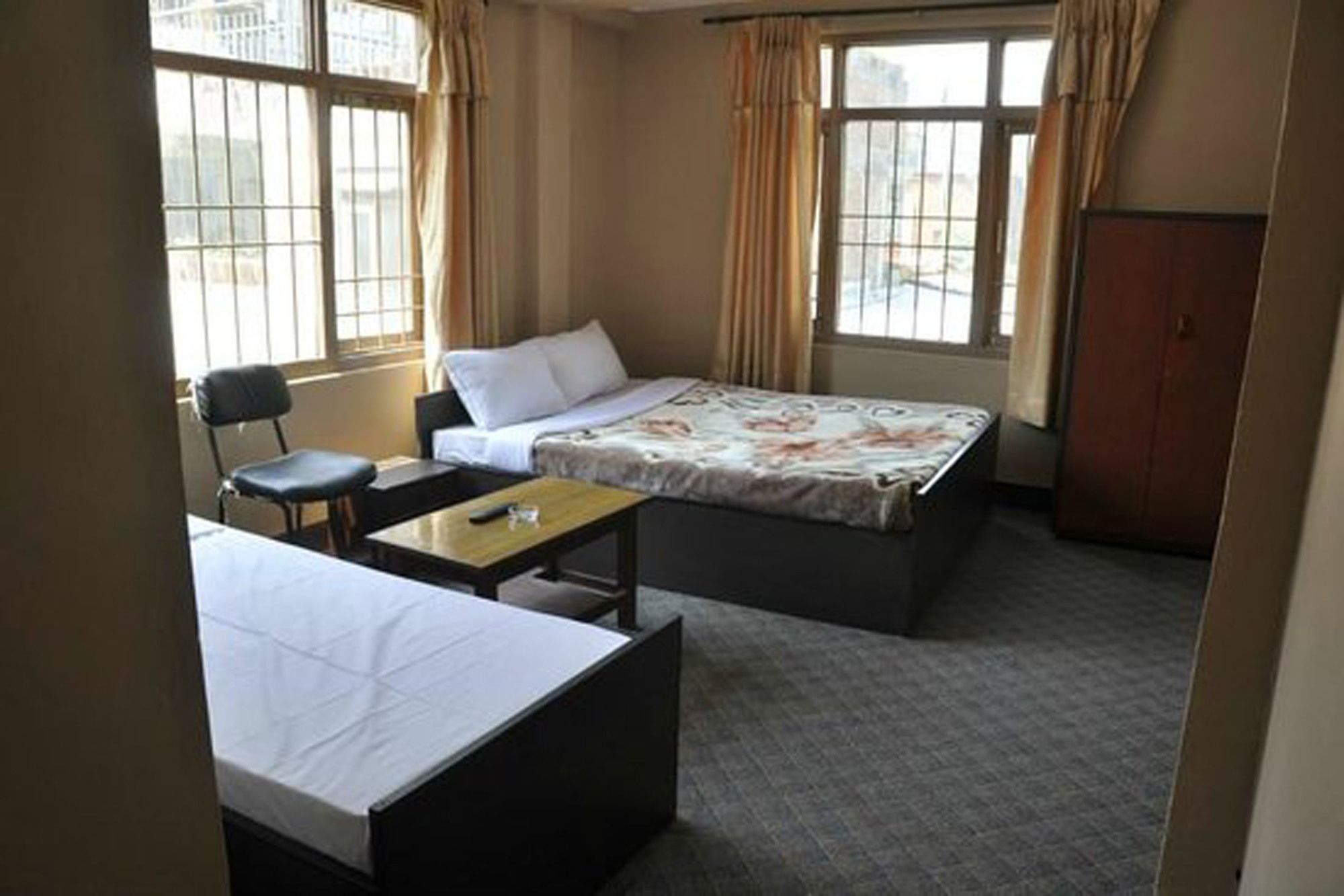 Hotel Aagaman Kathmandu Bagian luar foto